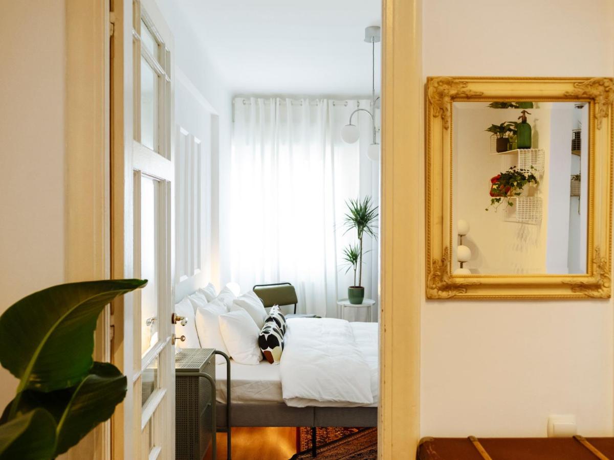 Lovely Vintage Double Studio In City Center Bukarest Kültér fotó